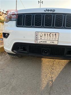 جیپ گراند شیرۆکی